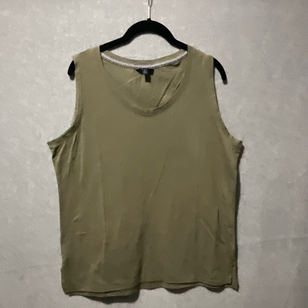 Women's Olive Green Basic Tank Top - Size L - Solid Sleeveless Shell